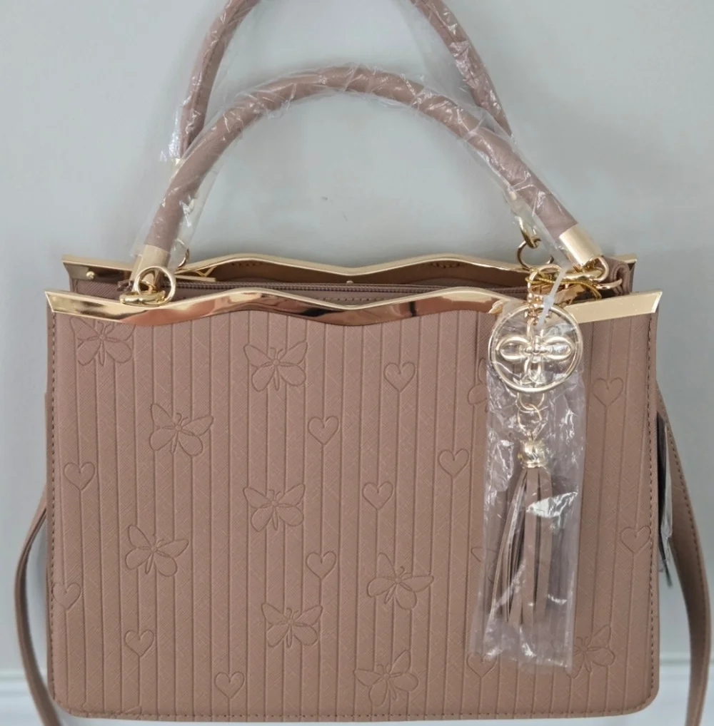 Crossi super stylish